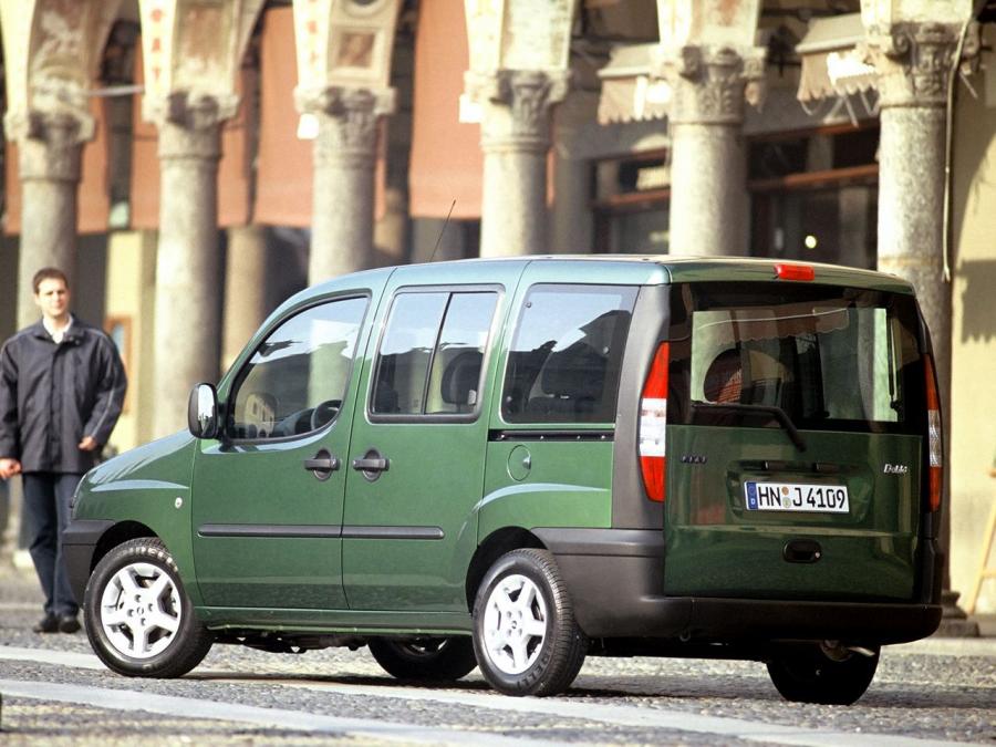  Fiat Doblo Panorama 2000 года  (фото 11 из 16)